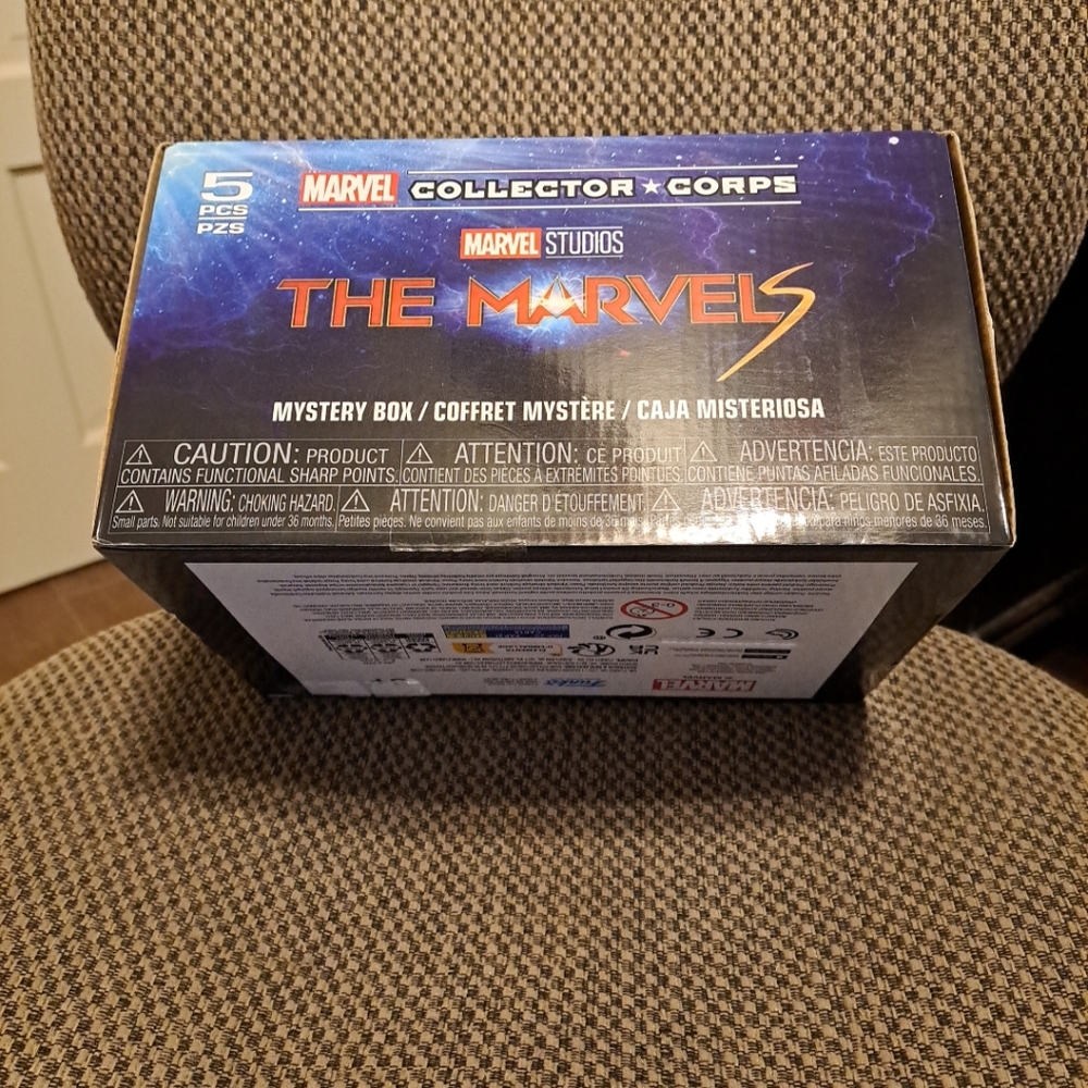 Marvel Collwctor Series Funko Pop Mystery box sz XL new in box